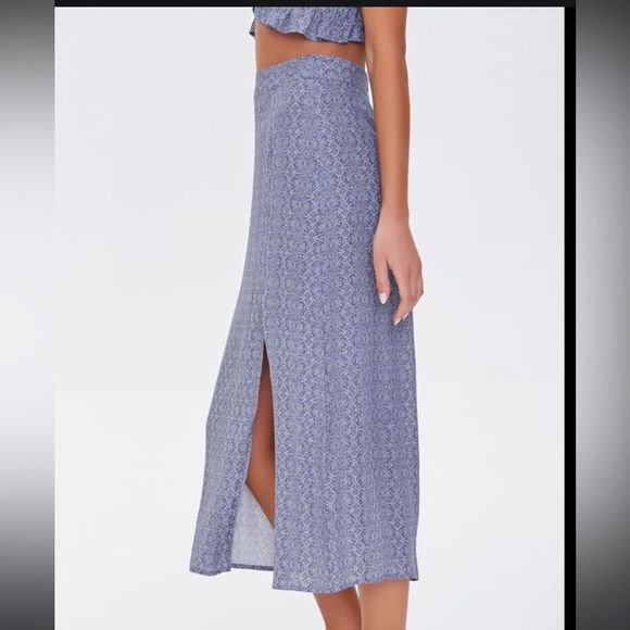 Forever 21 Ornate Print Skirt - Picture 2 of 8